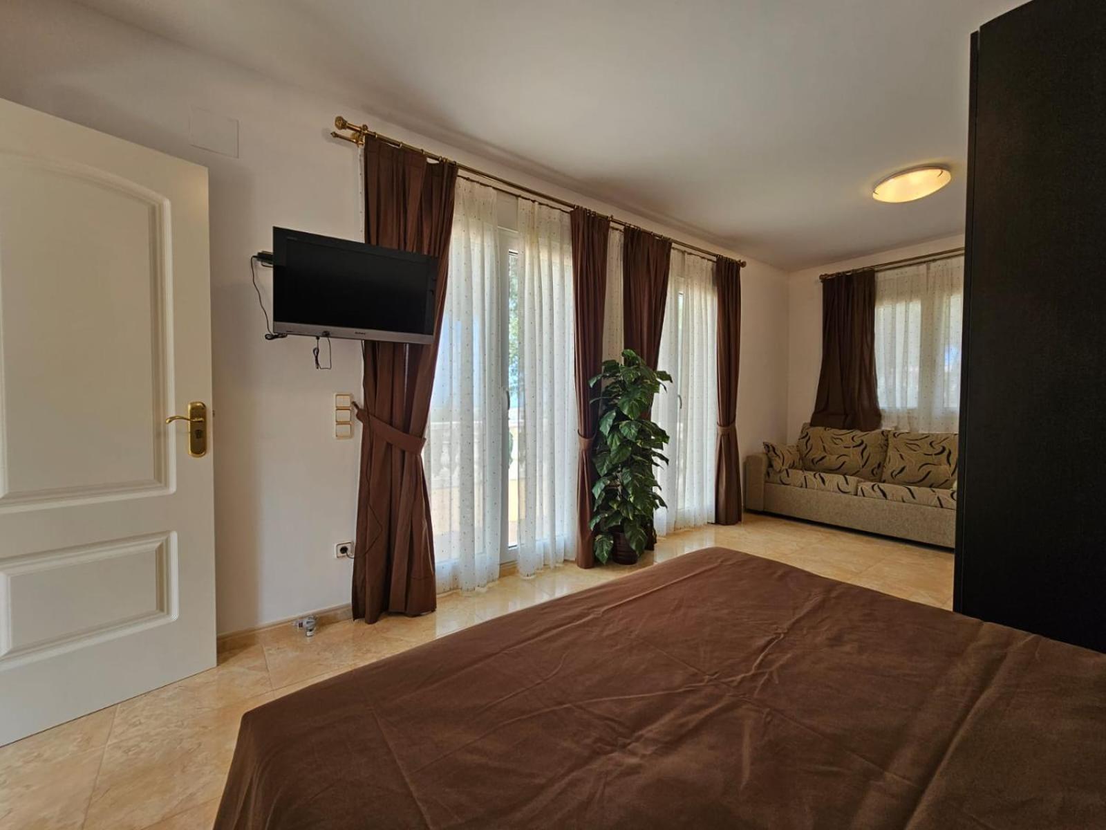 Villa Comas Дения Екстериор снимка