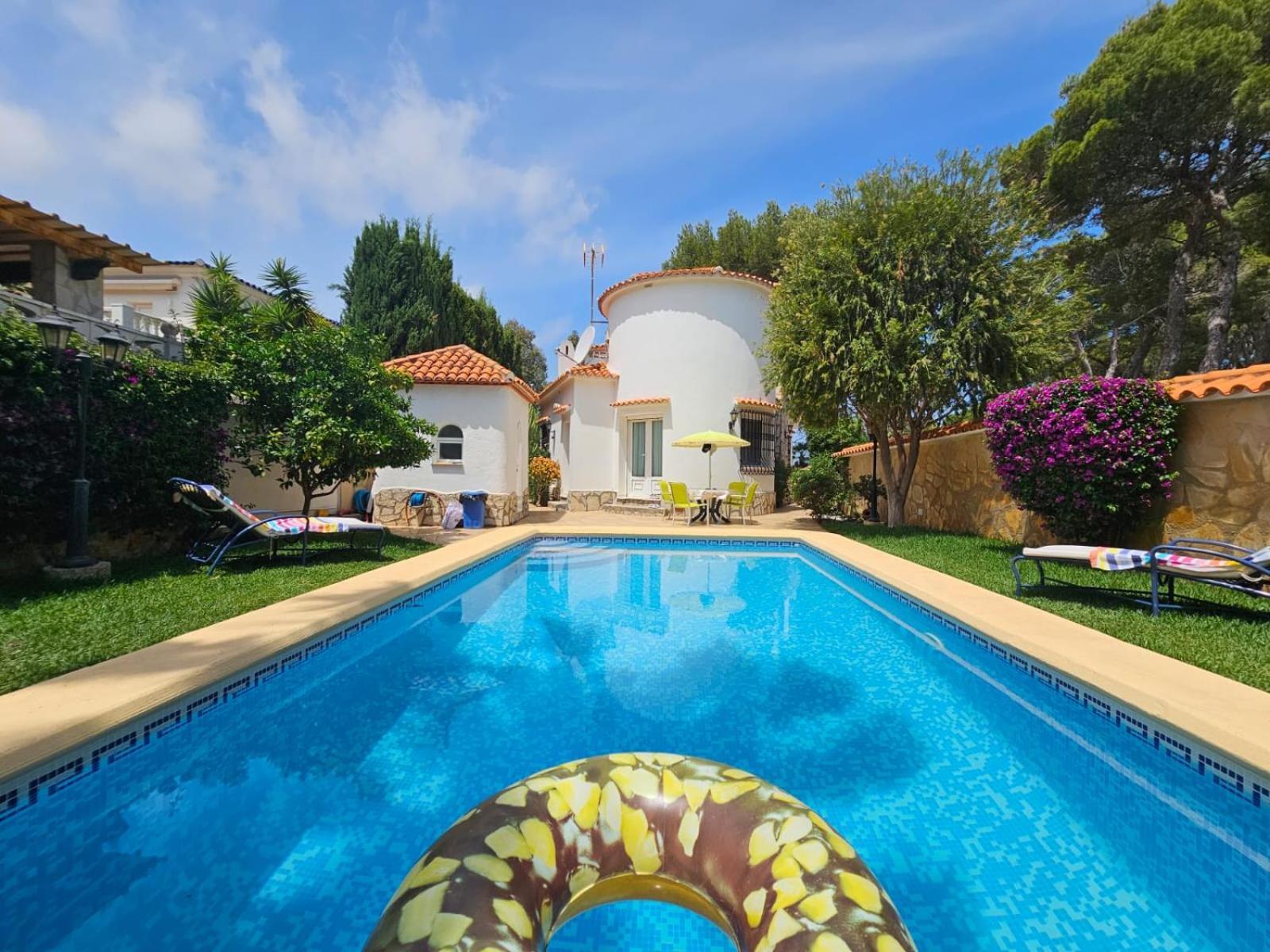 Villa Comas Дения Екстериор снимка
